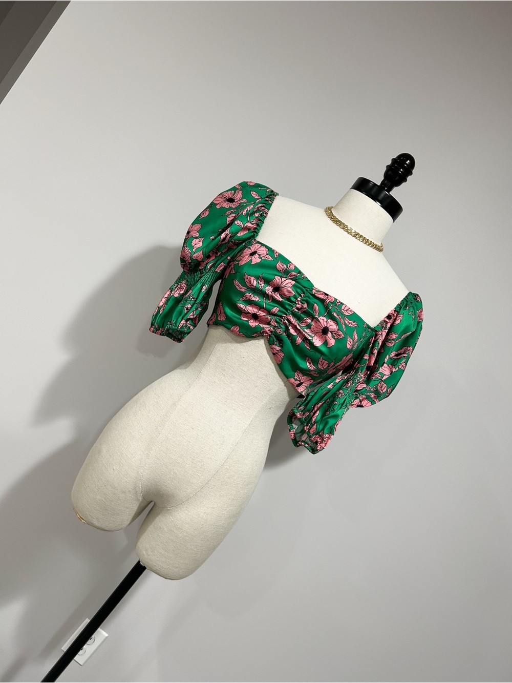 Zara Green Cropped Puff-Sleeve Top with Pink Floral Print